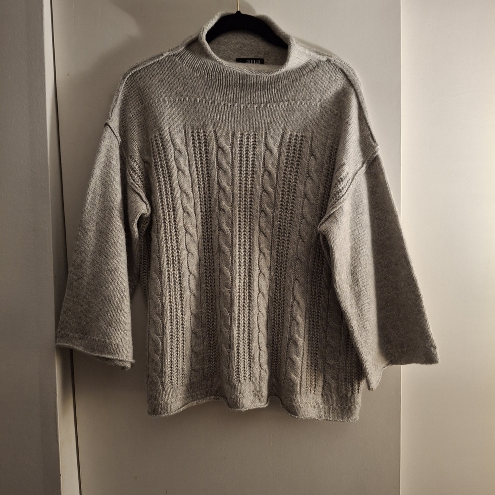 a.n.a Women's Heather Gray Cable Knit Sweater